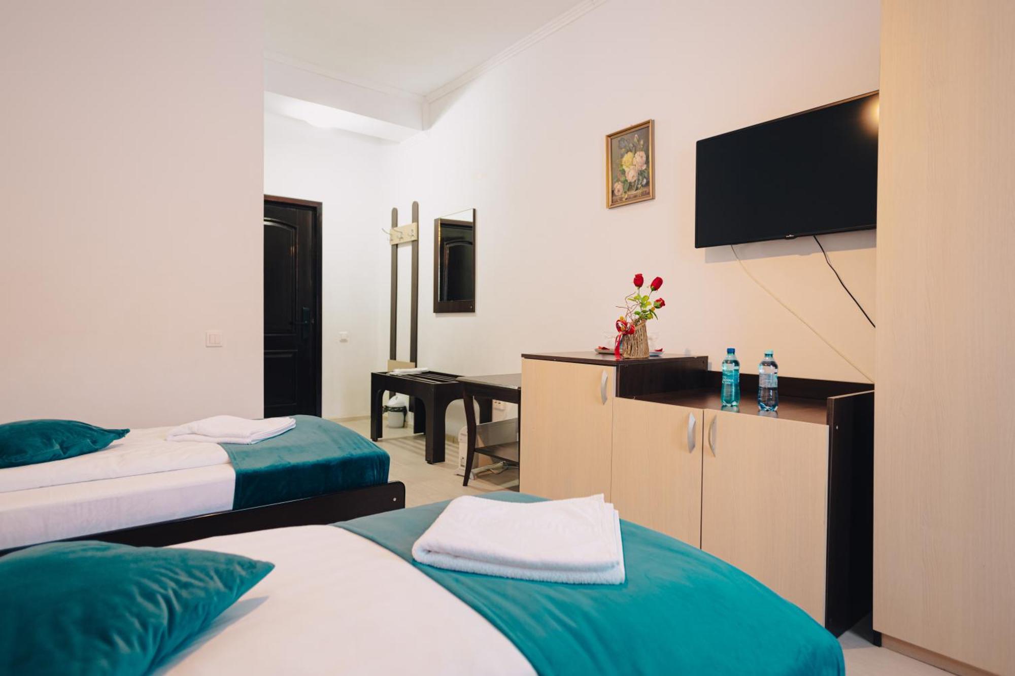 Hotel 173