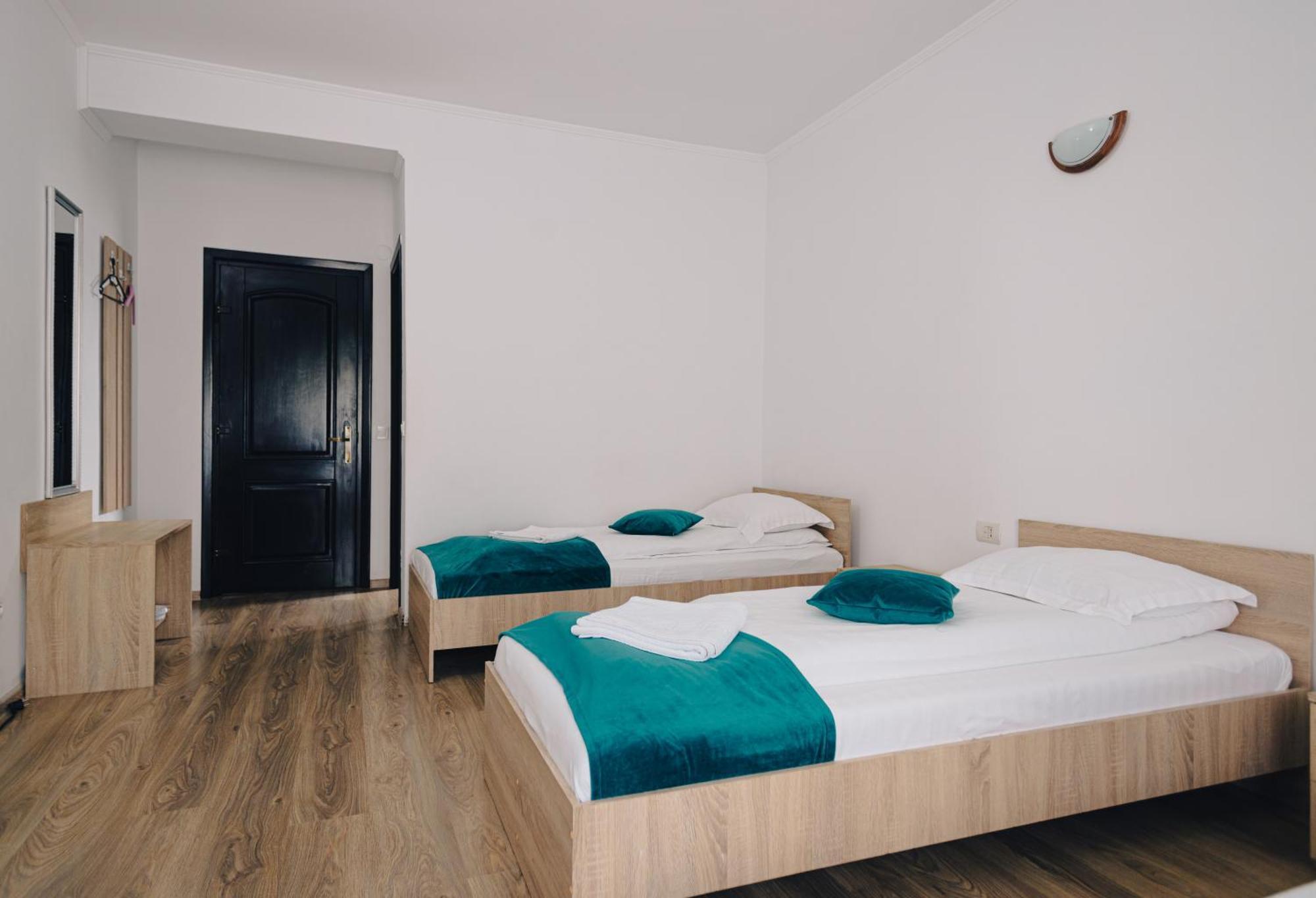 173 Hotel 3*